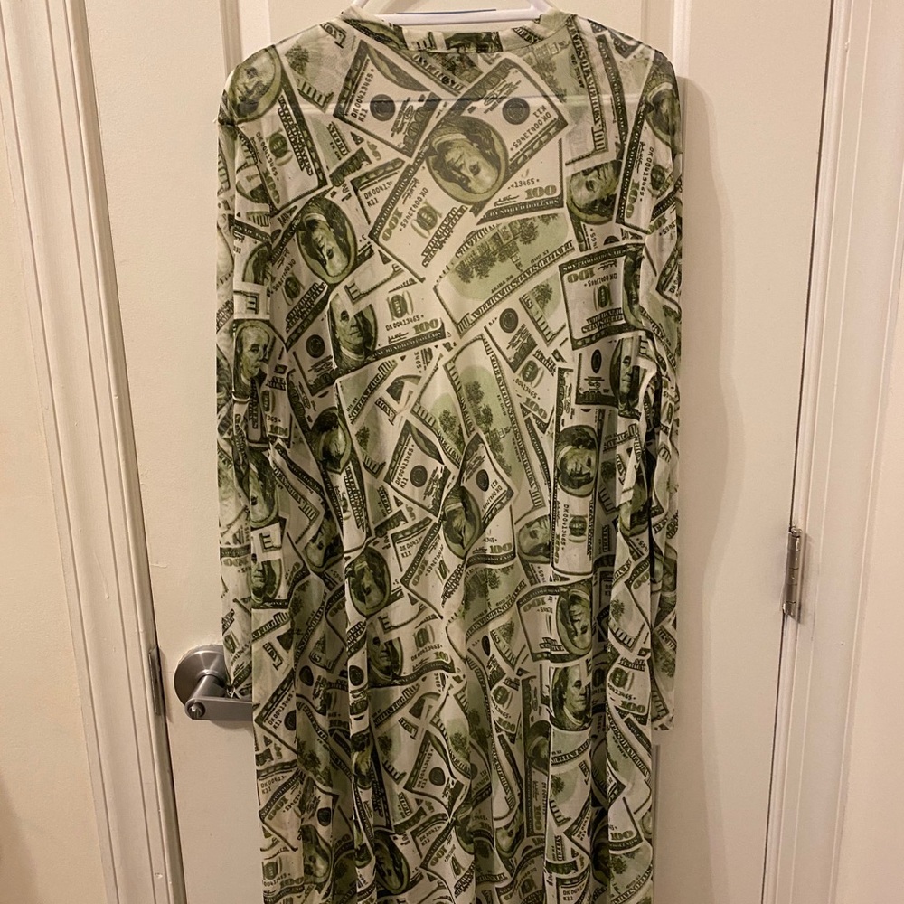 Open front money robe